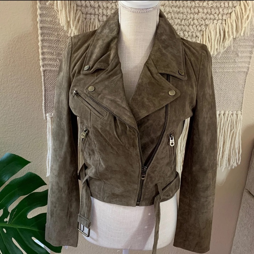 NWT Vigoss suede jacket !